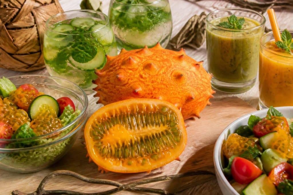 découvrez l'origine du kiwano horned melon, ses nombreux bienfaits pour la santé et nos conseils pour le consommer facilement au quotidien.